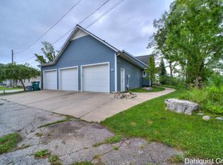 1102 Central Ave, Muskegon, MI 49445