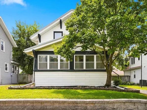 733 Home Park Blvd, Waterloo, IA 50701