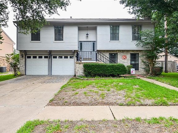 2nd image of 8410 Pine Falls Dr