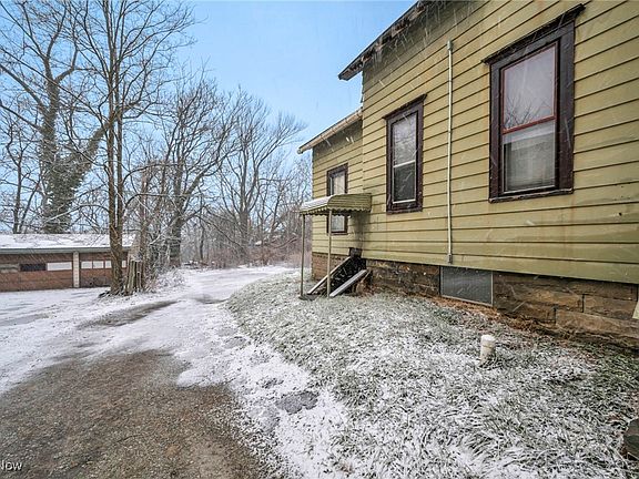 5th image of 317 West Ave