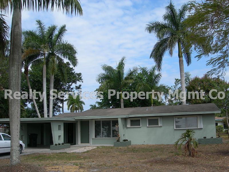 1st image of 4041 Rainbow Dr
