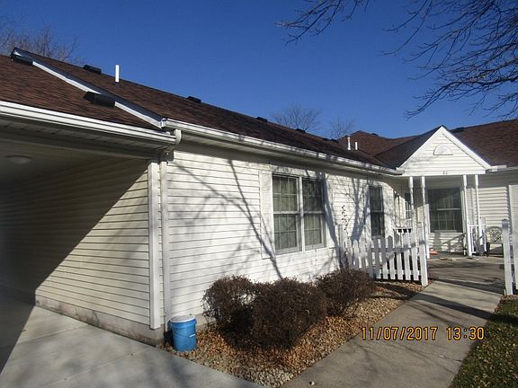 2nd image of 86 Carmel Ave W