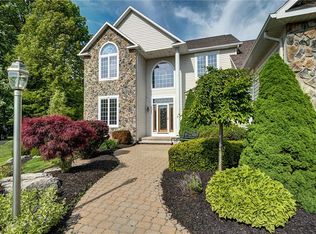 4583 Quarry Point Cir, Clay, NY 13041
