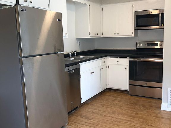 4th image of 8661 S Market Pl