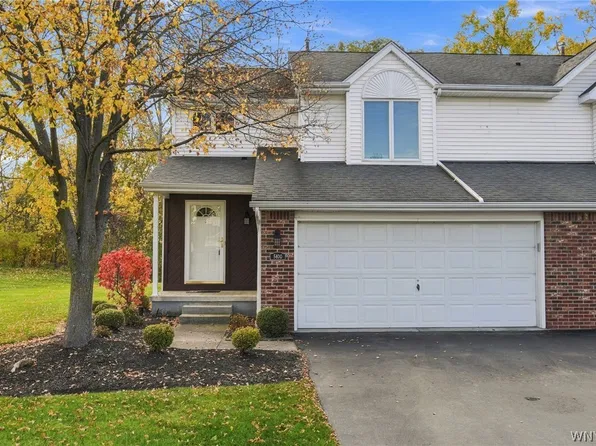 5400 Village Station Cir, Williamsville, NY 14221