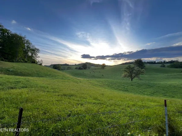 305 Two Lambs Dr, Jonesville, VA 24263