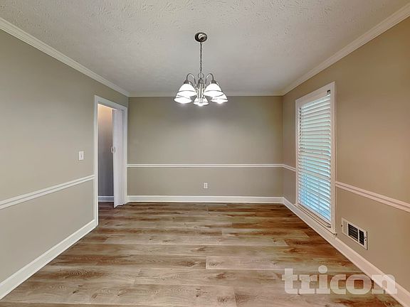 3rd image of 3885 Marham Park Cir