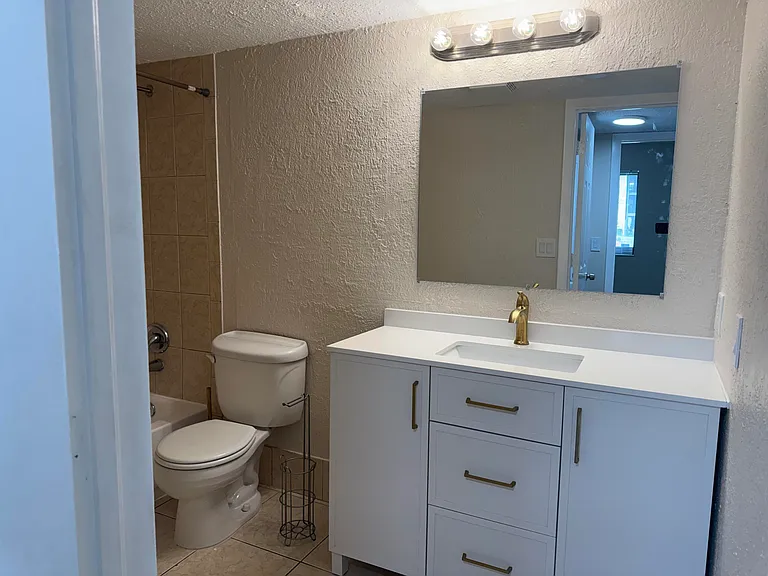 3710 N Pine Island Rd #122 — Photo 30