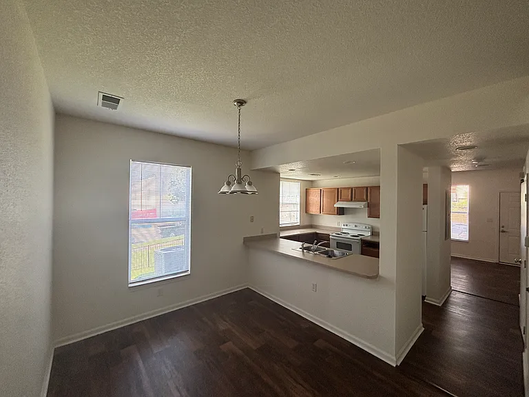 Turtle Hill Townhomes — Photo 12