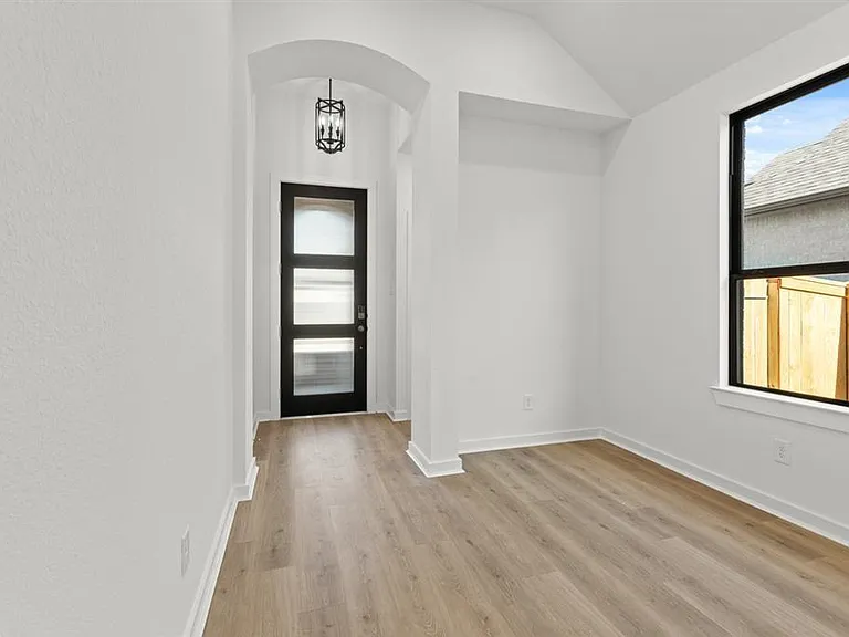 21211 Electric Light Trl — Photo 12