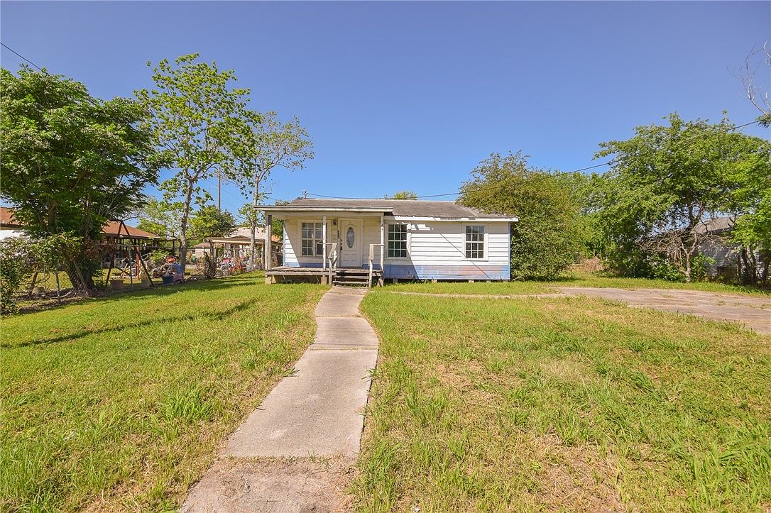606 Avenue F, Sinton, TX 78387 MLS 439290 Zillow