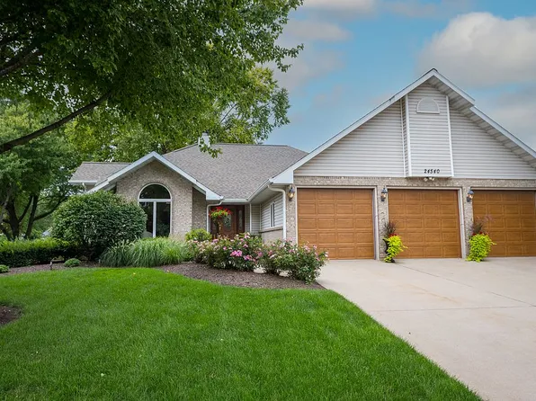 24540 S Moorman Ave, Channahon, IL 60410