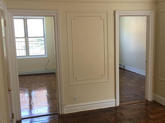 4th image of 74 Avenue O #2FL