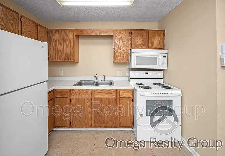 4203 20th St NE #B8 — Photo 12