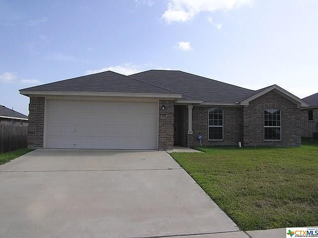 1st image of 2707 Tarrant County Dr