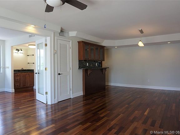 3rd image of 220 Washington Ave APT 5D
