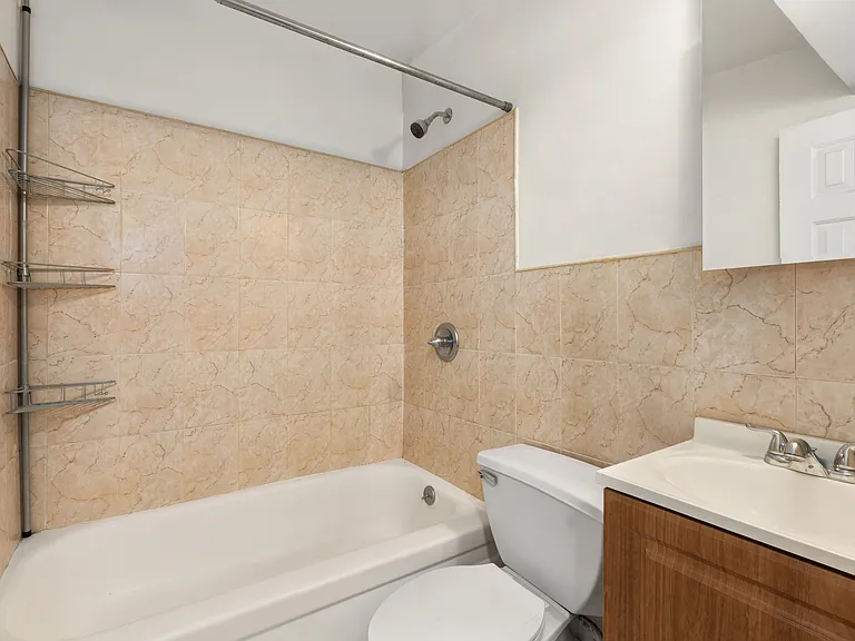 222 1st Ave #2D — Photo 5