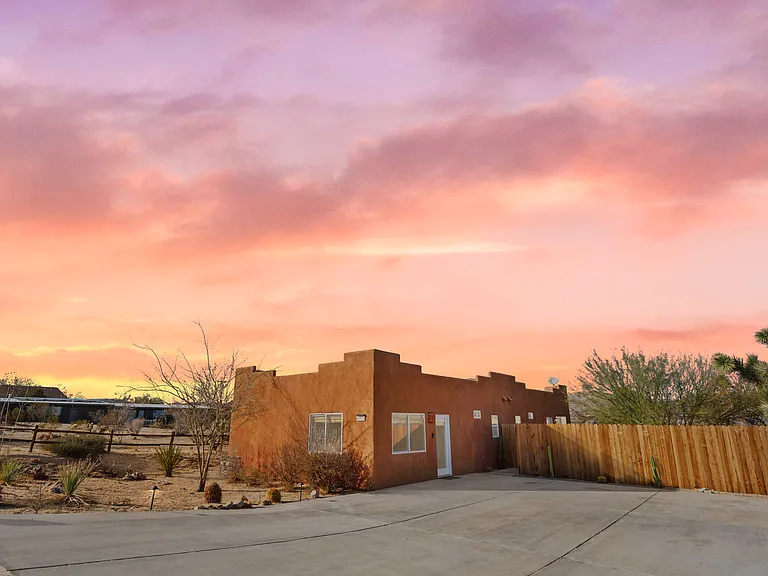 Desert Air Rd — Photo 1