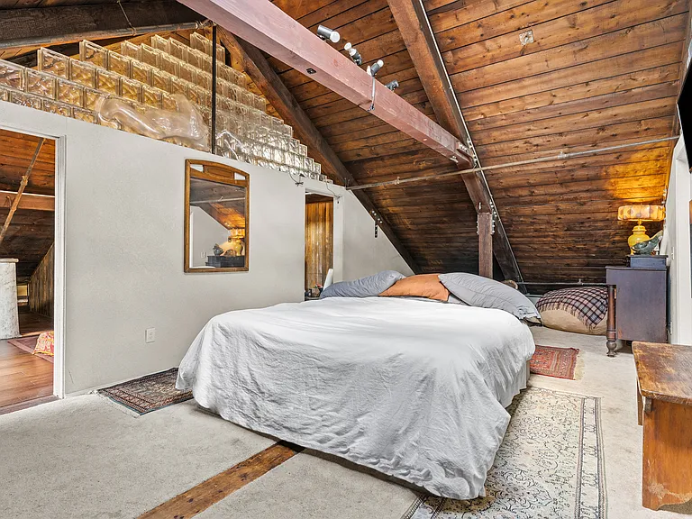 532 Kinsley Ave #205 — Photo 44