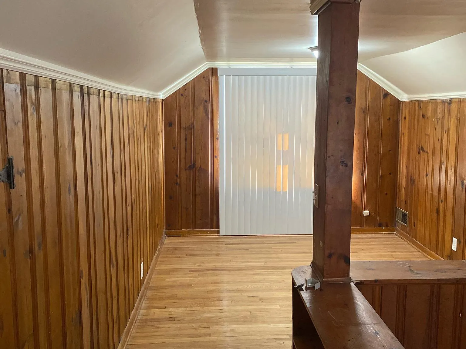 3 bed, 960 sqft, $1,300 — Photo 2