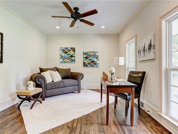 4th image of 4501 Park Place Ter