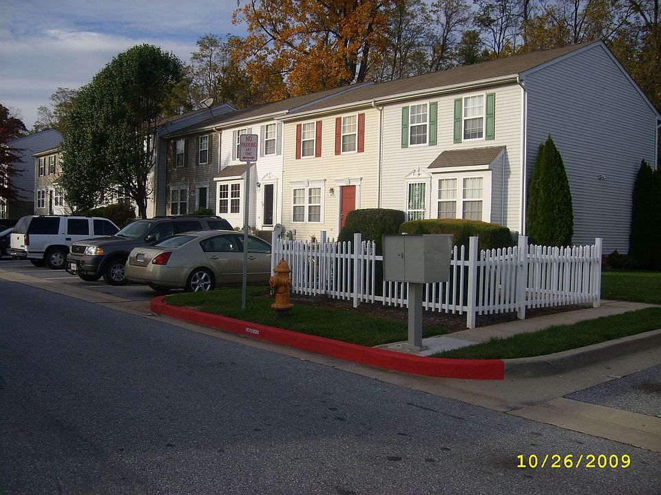 Kings Crown Road