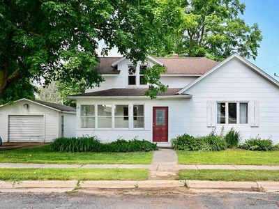 111 1st St NE, Altura, MN, 55910