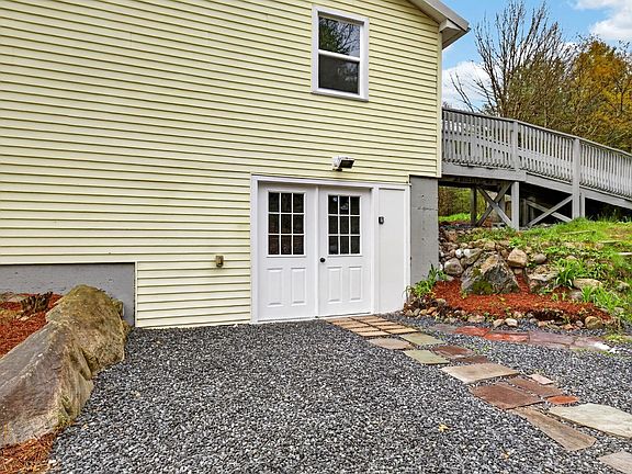 4th image of 12 N Mason Road