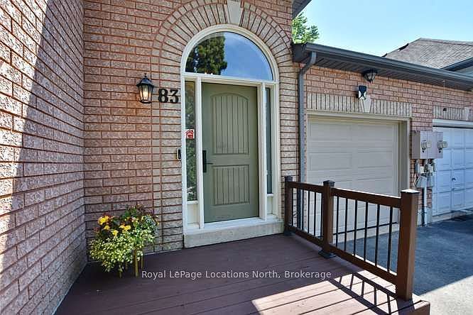 1st image of 83 Fernbrook Dr