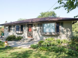 8219 Harrison Cir, Bloomington, MN 55437