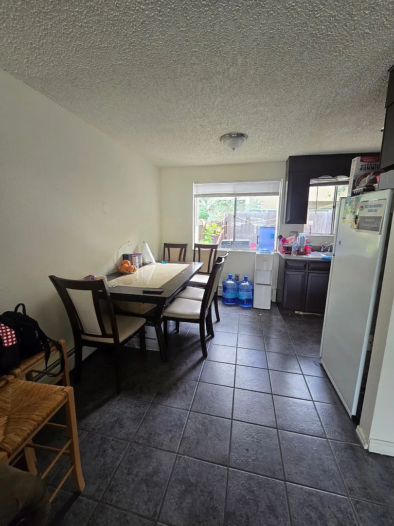 2 Bedroom 1.5 Bath in Longmont, CO! — Photo 3