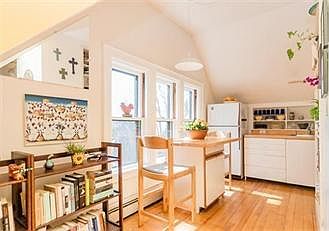 breakfast nook- New SS appliances, Granite 