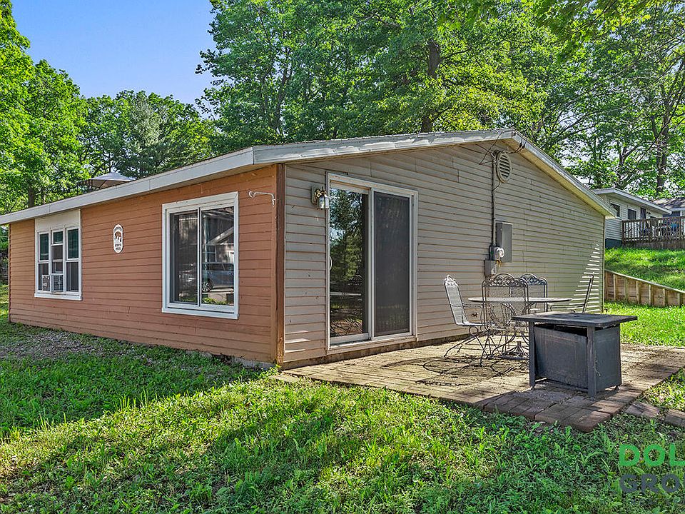 2512 E Rainbow Lake Dr, Trufant, MI 49347 Zillow