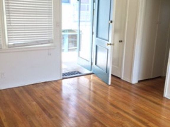 4th image of 1114 Brent Ave