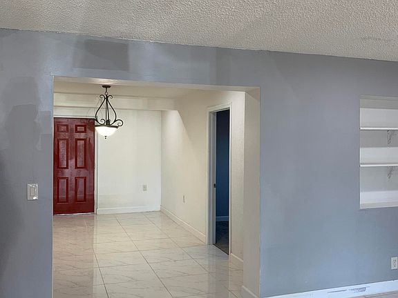 3rd image of 550 S Orlando St
