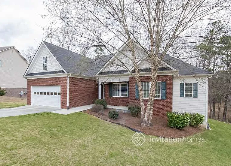 3640 Cedar Springs Ln — Photo 2