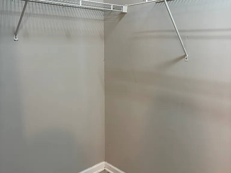 403 Saint Dunstans Ct — Photo 27