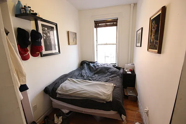 Rented by LJ Sloane Management | media 29