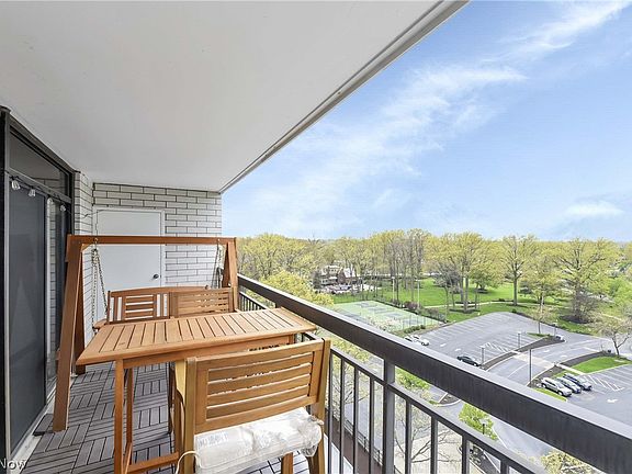 5th image of 12550 Lake Ave APT 908
