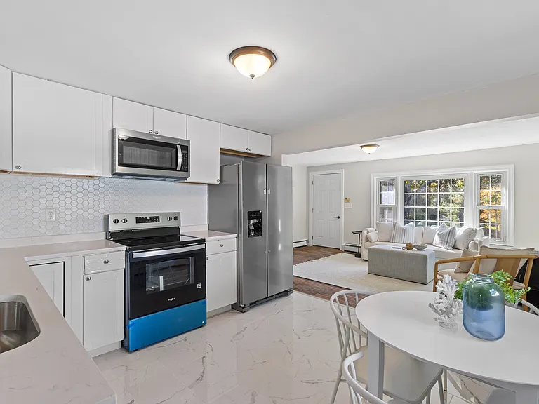 400 Schooner Ave — Photo 4