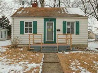 428 3rd St, West Des Moines, IA 50265