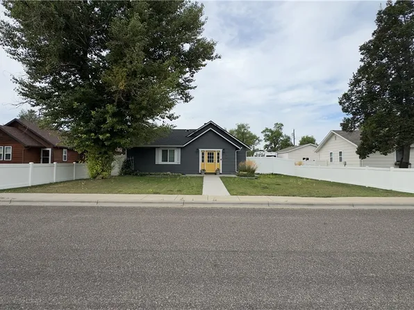 316 Wild Rye St, Colstrip, MT 59323