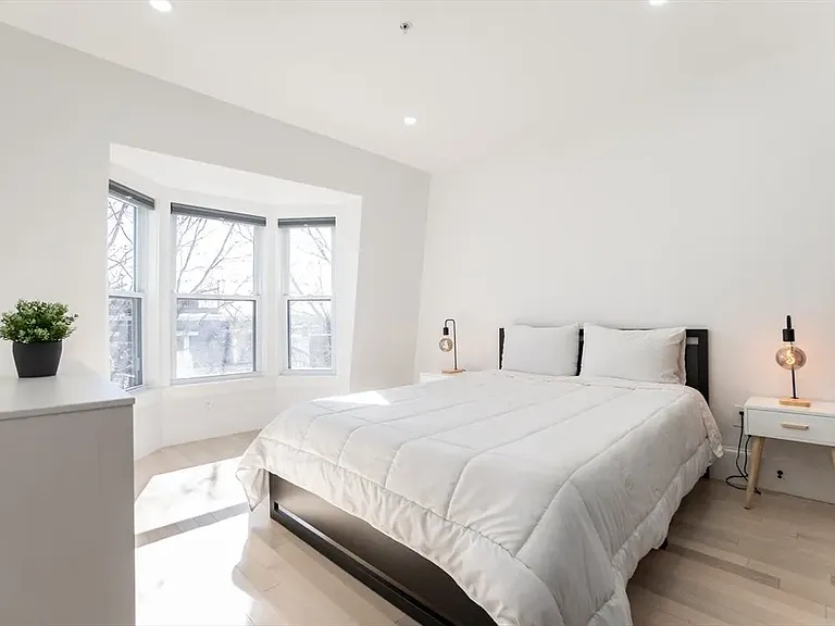 28 Telegraph St #2 — Photo 6