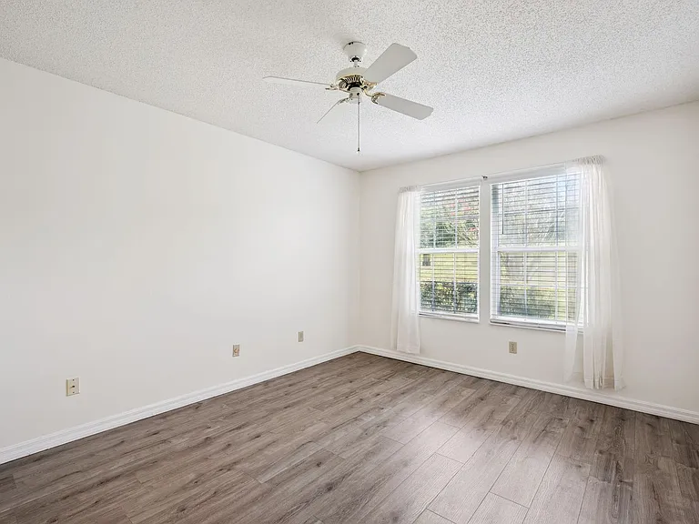 4807 Coachmans Dr #2408 — Photo 19