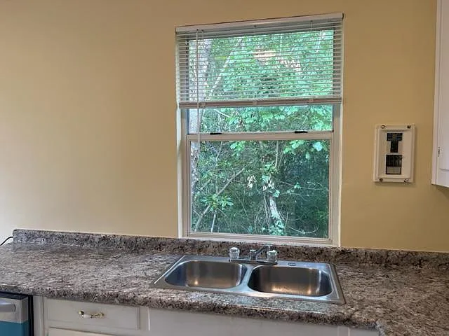 633 E College Ave #637 — Photo 16