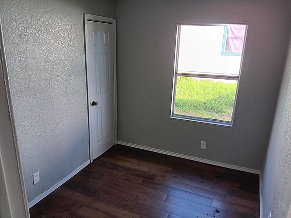 3rd image of 503 H St #B