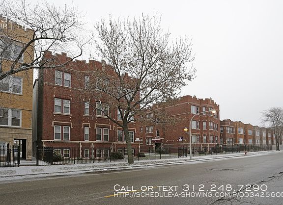 2nd image of 6329 S California Ave APT 3W