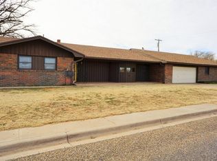 707 N B St, Brownfield, TX 79316