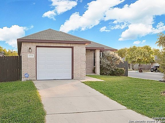 2nd image of 10734 N Shaenridge