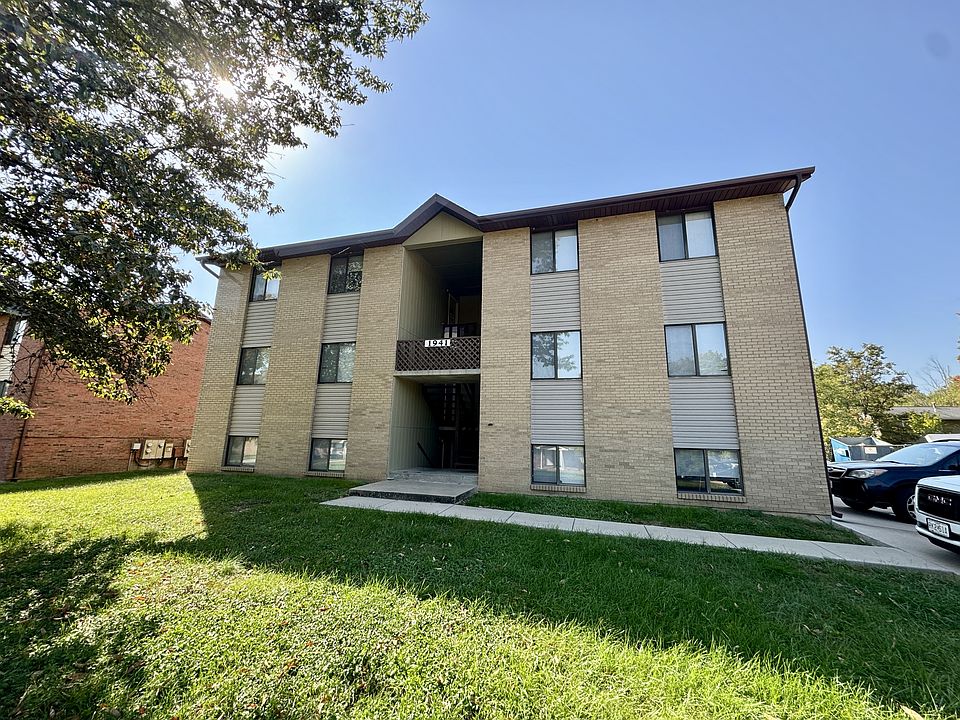 1st image of 1941 Delwin St APT 3